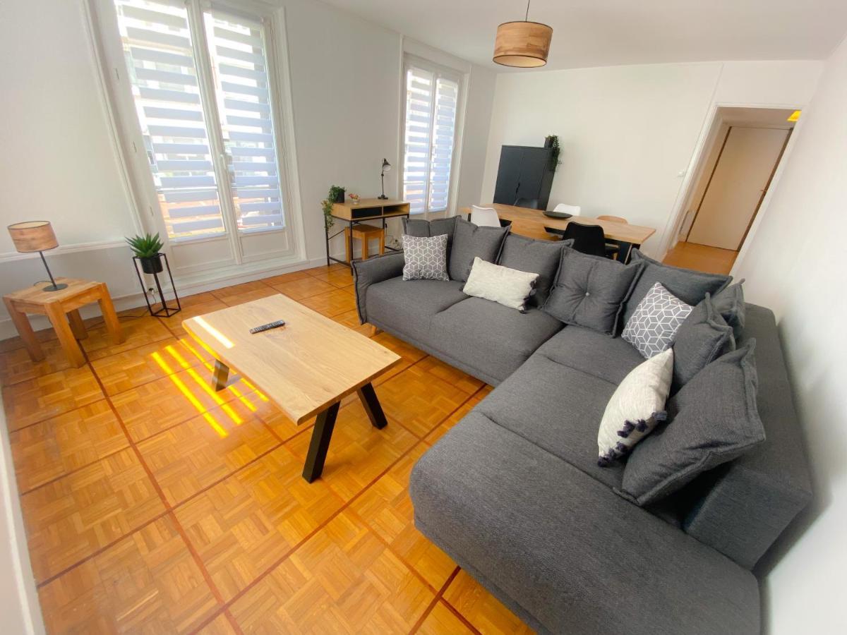 Le Familial Apartment Calais Bagian luar foto